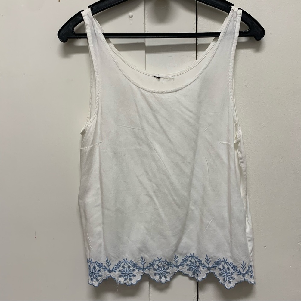 H&M Scallop hem tank top